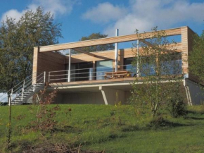 Exklusives Ferienhaus in Huppenbroich mit Terrasse, Grill und Garten